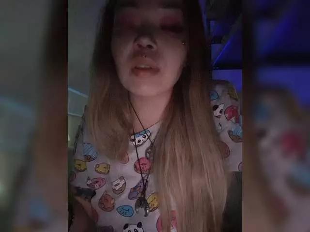 Offline Pink-Donut on BongaCams