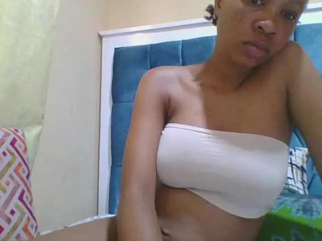 Offline Prettyebony4 on BongaCams
