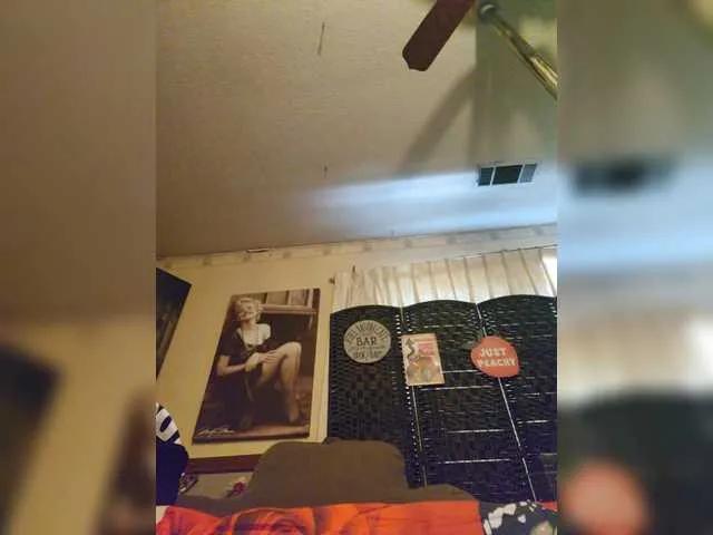 Offline Prurient-Gem on BongaCams