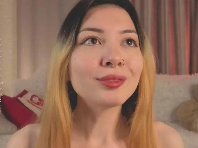Pussy-Pikmi on BongaCams 