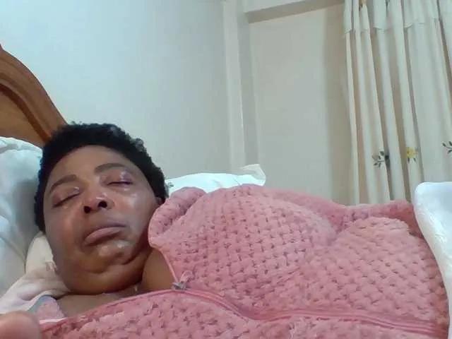 pussylips53 on BongaCams 