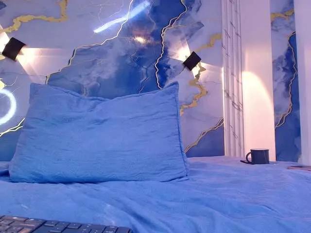 BongaCams rayne-lor is Freechat rayne-lor — Everything about you excites me, that you are understanding, passionate, that you make me know your deepest desires and make them come true with me.