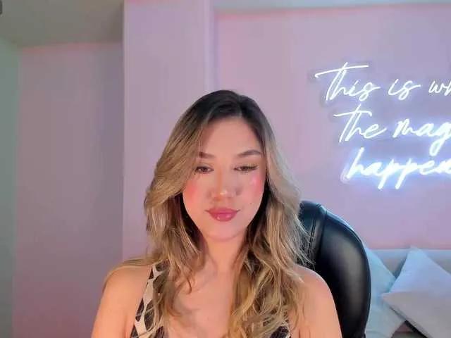 Offline RebeccaHudson on BongaCams