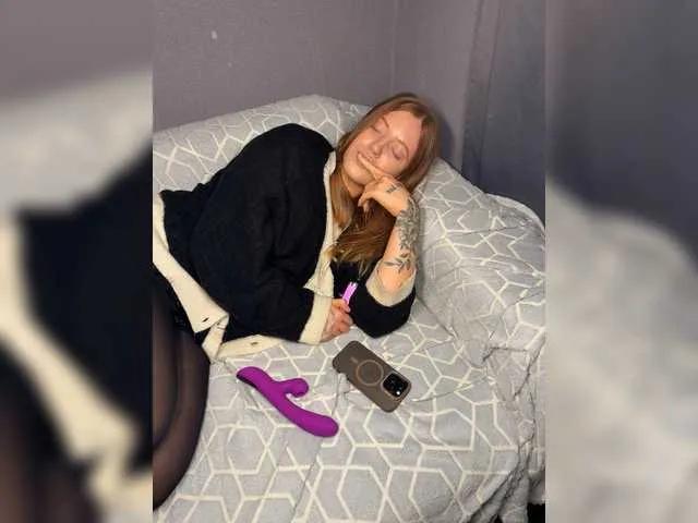 BongaCams RedFlag4 is Freechat RedFlag4 — Freechat on BongaCams