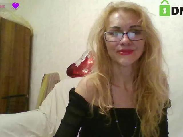 Offline Ritia on BongaCams