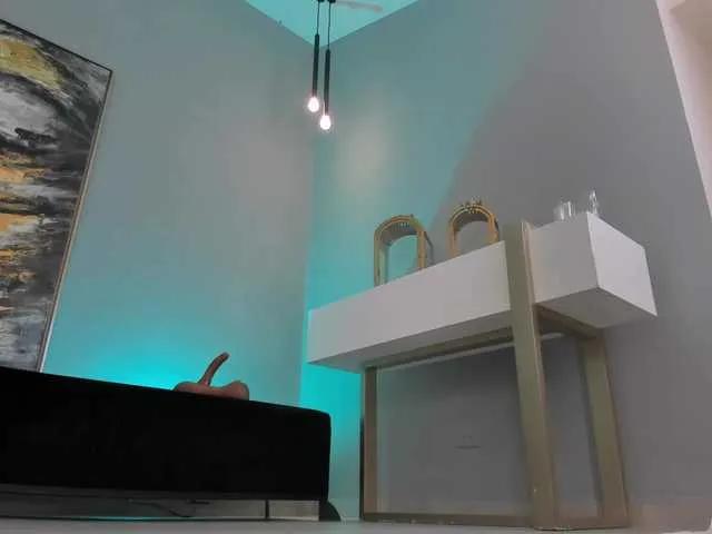 Freechat RoxanneHill on BongaCams