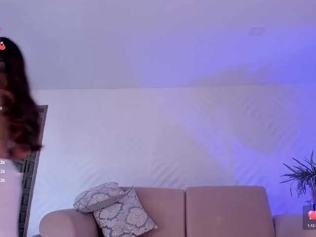 Freechat RoxanneHill on BongaCams