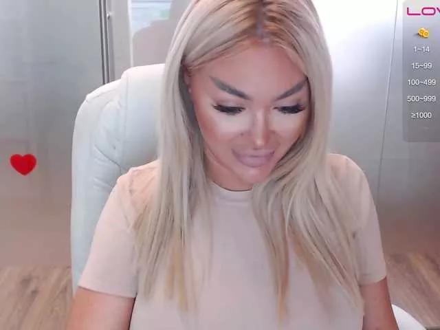 SarahStone on BongaCams 