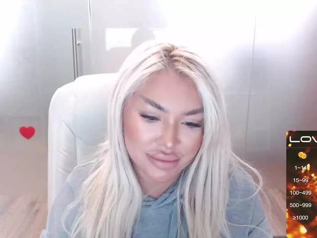 SarahStone on BongaCams 