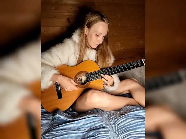 Offline Sccarlets on BongaCams