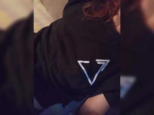 Offline SexxxyDevilandGod on BongaCams