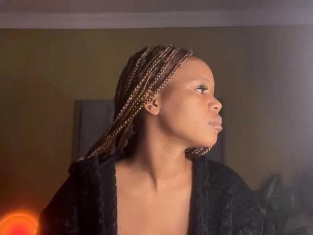 Offline SexyBaddie on BongaCams