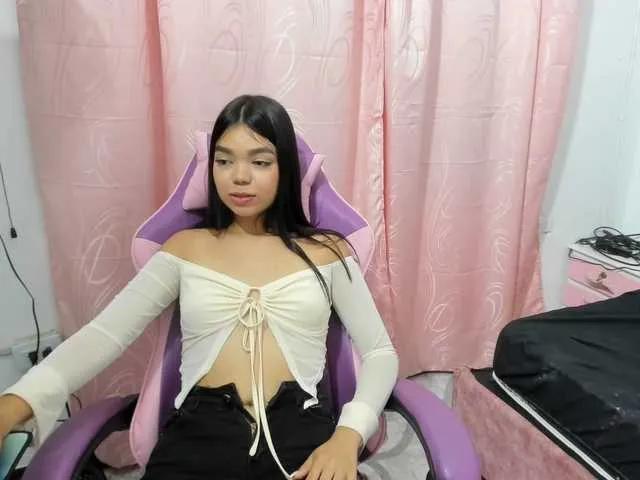 Offline shy-luna18 on BongaCams