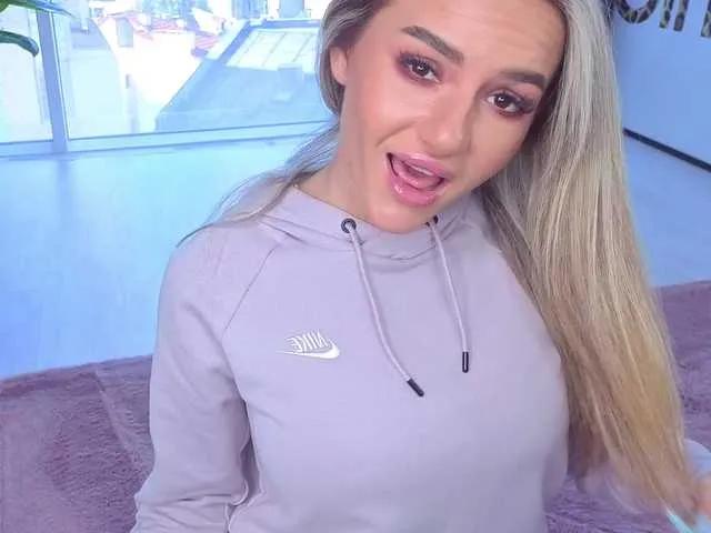 Offline SpoilM3Mor3 on BongaCams