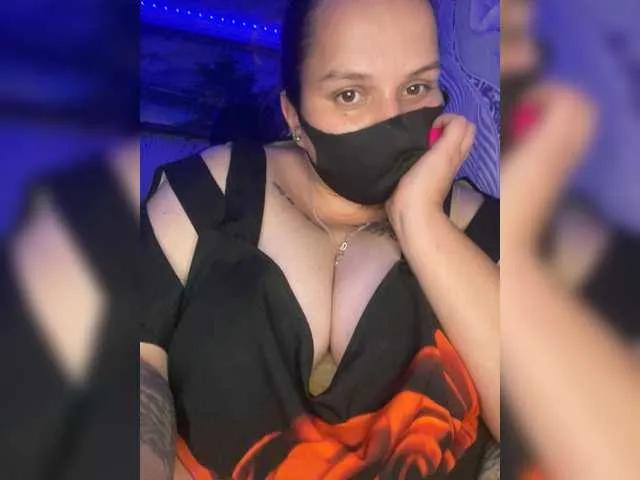 Offline Tatiana023a on BongaCams