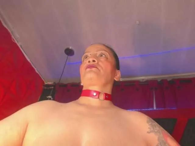 Freechat taylorhardcor on BongaCams