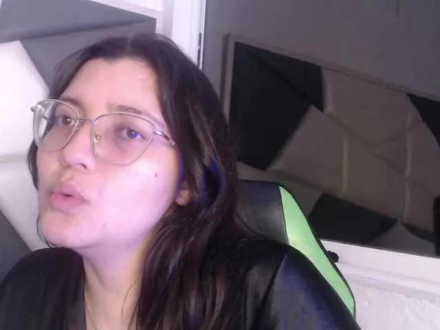 Freechat trixxxye on BongaCams