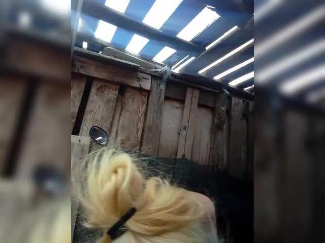 Offline Vika1zvezda on BongaCams