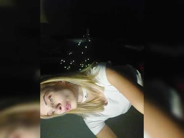Offline WickedWycche on BongaCams