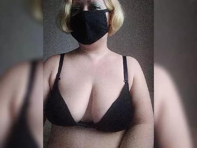 yana38a on BongaCams 