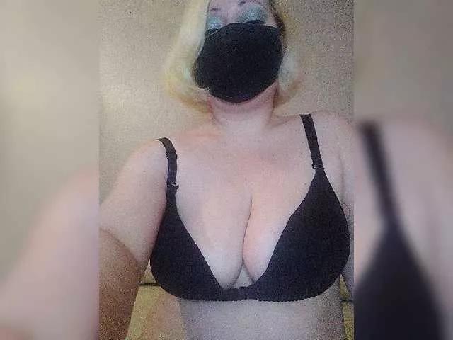 yana38a on BongaCams 