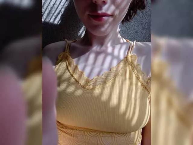 Ymmixxx on BongaCams 