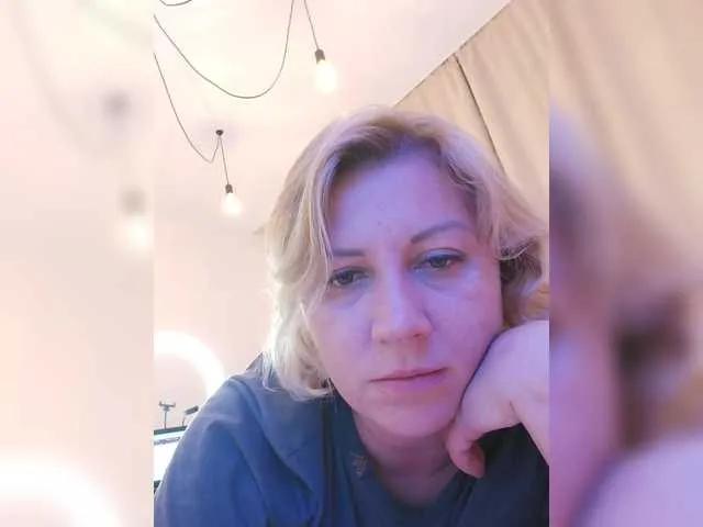Offline YourWitcher on BongaCams