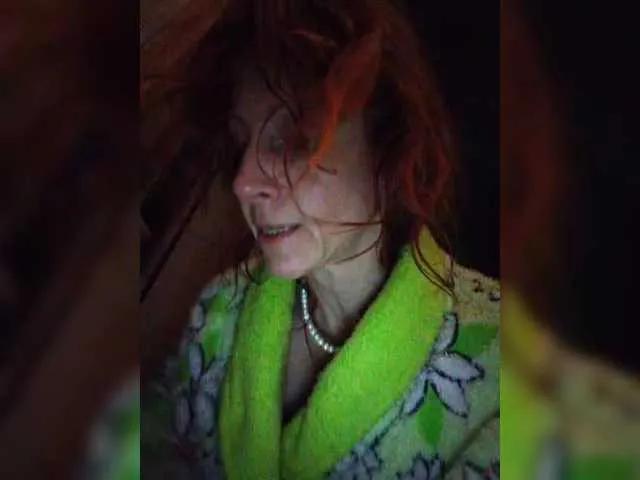 Offline Yuliya77 on BongaCams