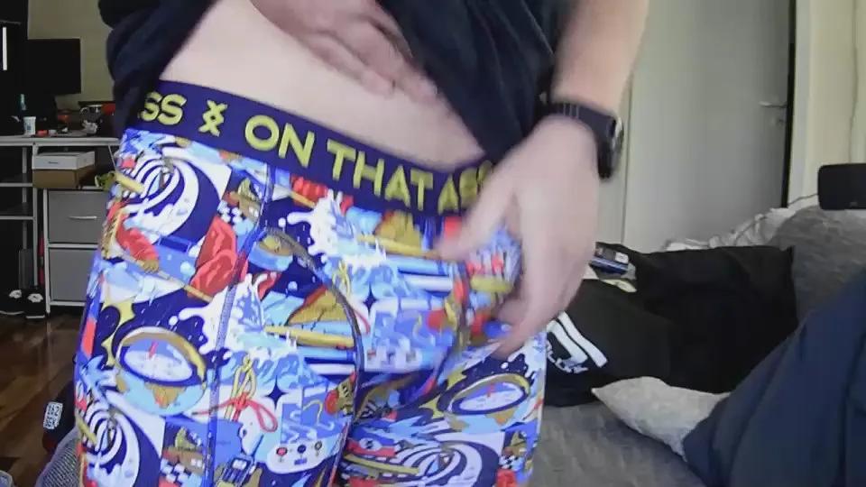 Offline 1st_omen on Cam4