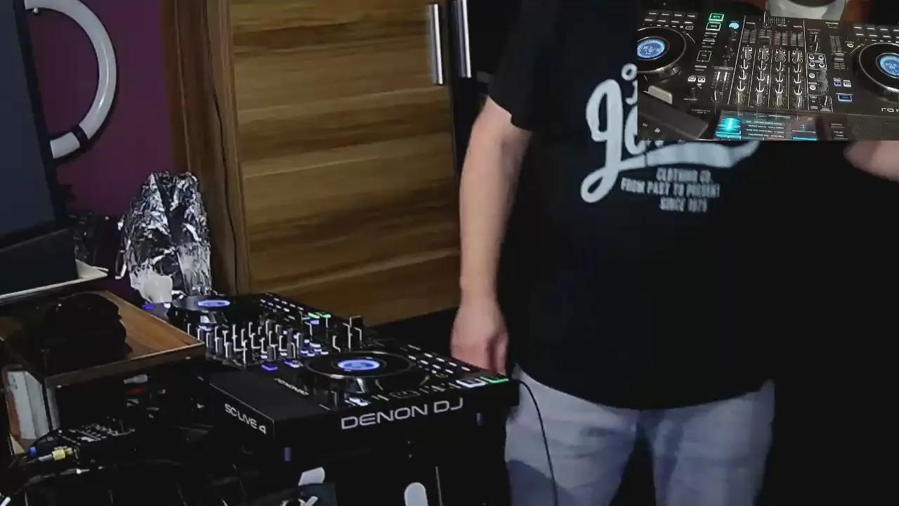 Offline 1st_omen on Cam4