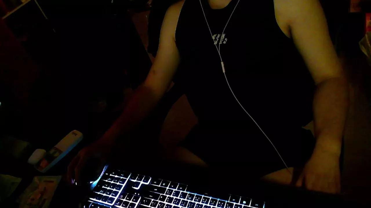 23355663 on Cam4 