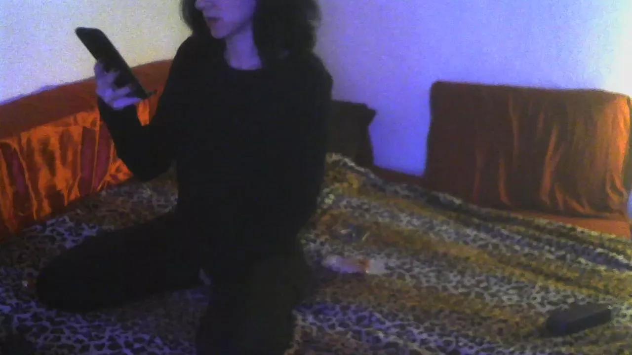 333lucifer3 on Cam4 