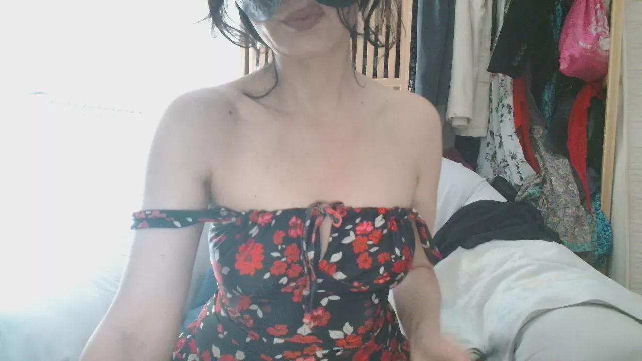 __nina on Cam4 