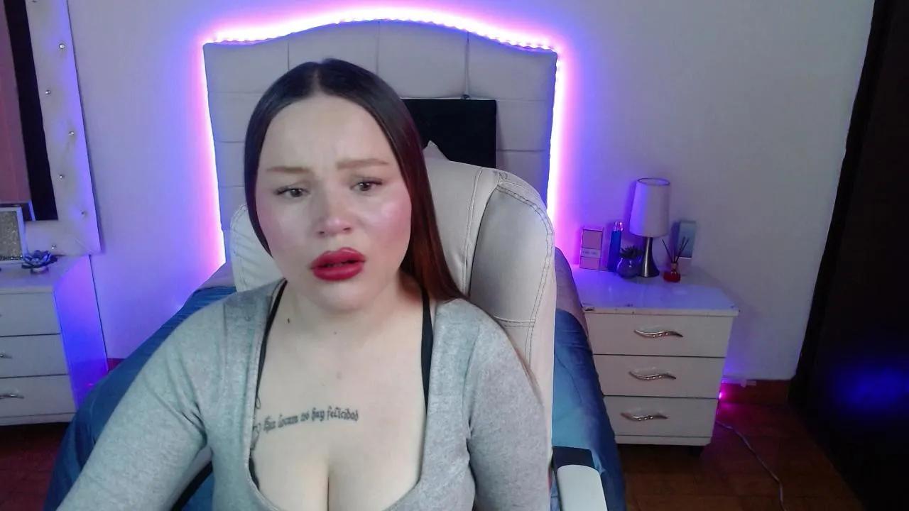 Offline _Crystal24 on Cam4