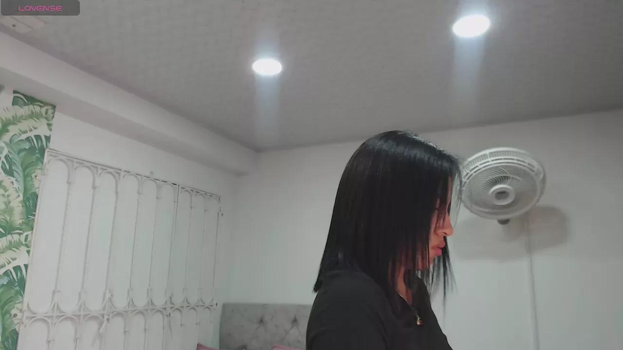 _lili_rose on Cam4 