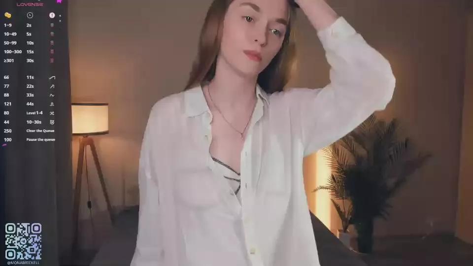 AccaCritchlow on Cam4 