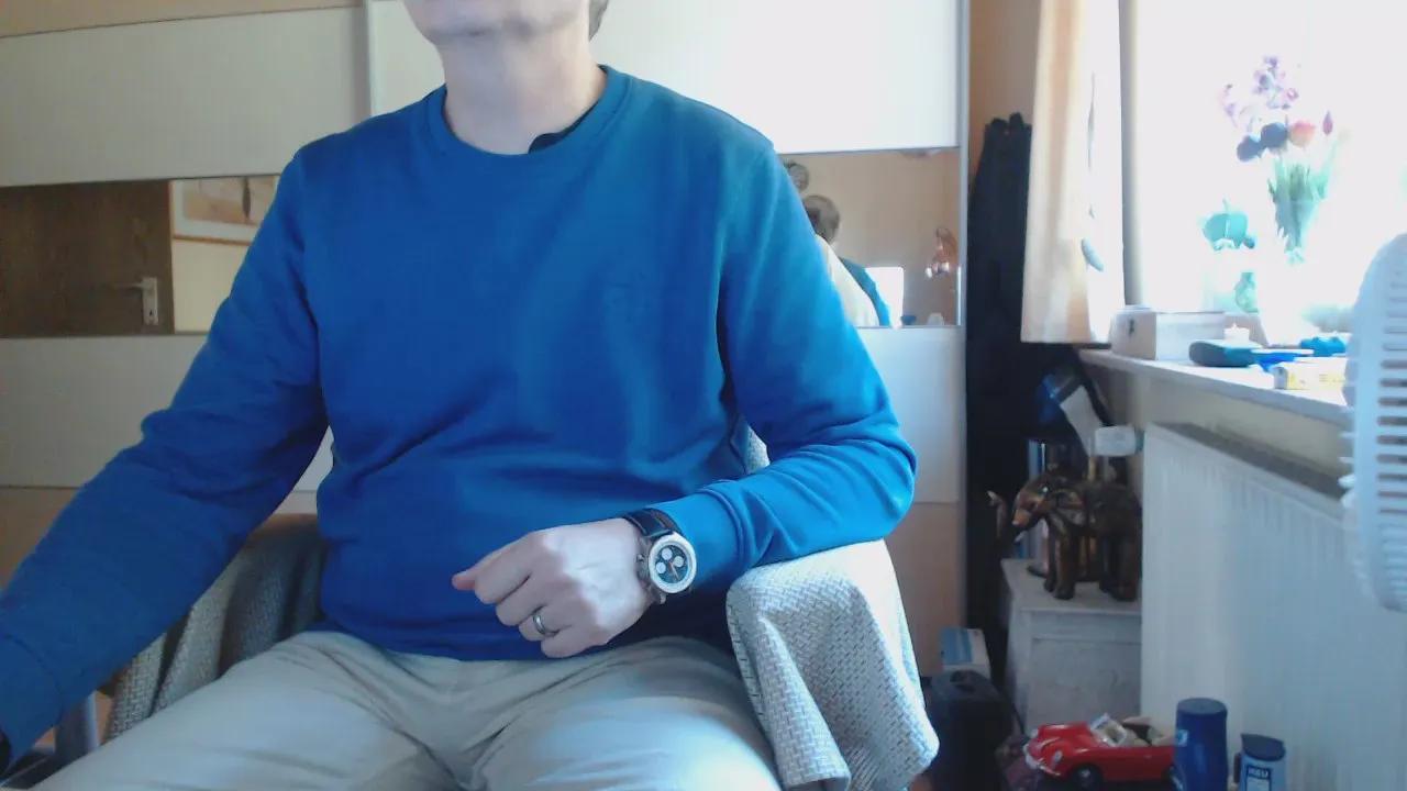 Offline Achim471 on Cam4