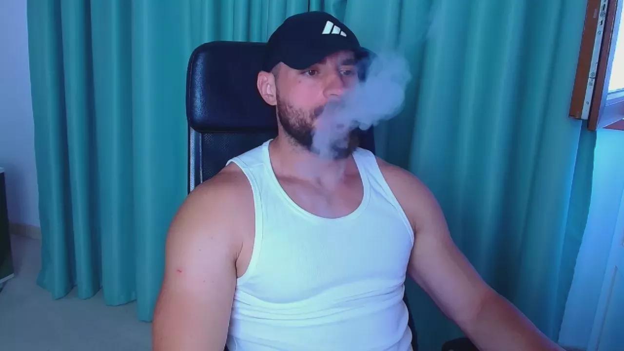 AdamJameson on Cam4 