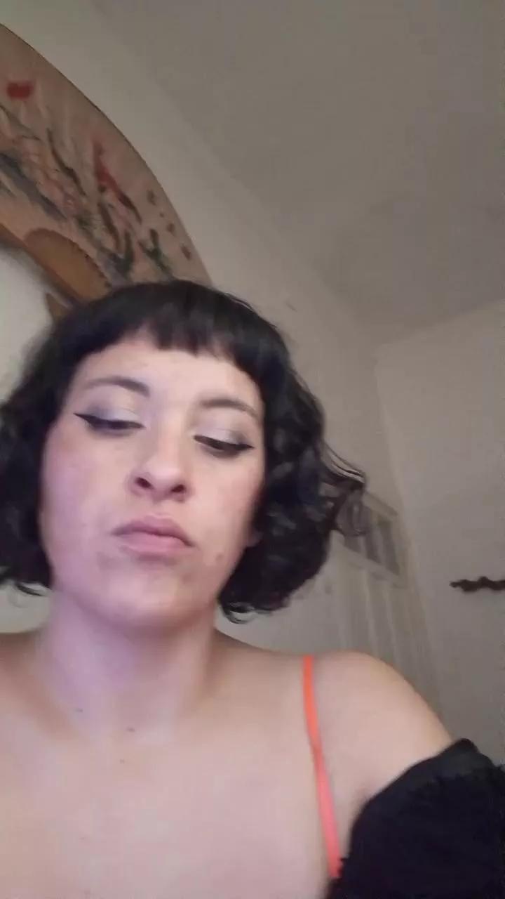 Aguadevolcan on Cam4 