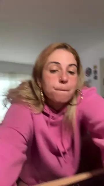 AkariBruna — Freechat on Cam4