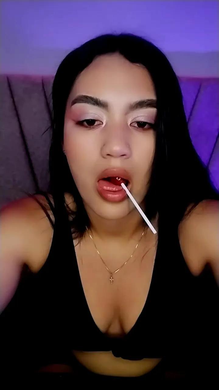 Alahiateen on Cam4 