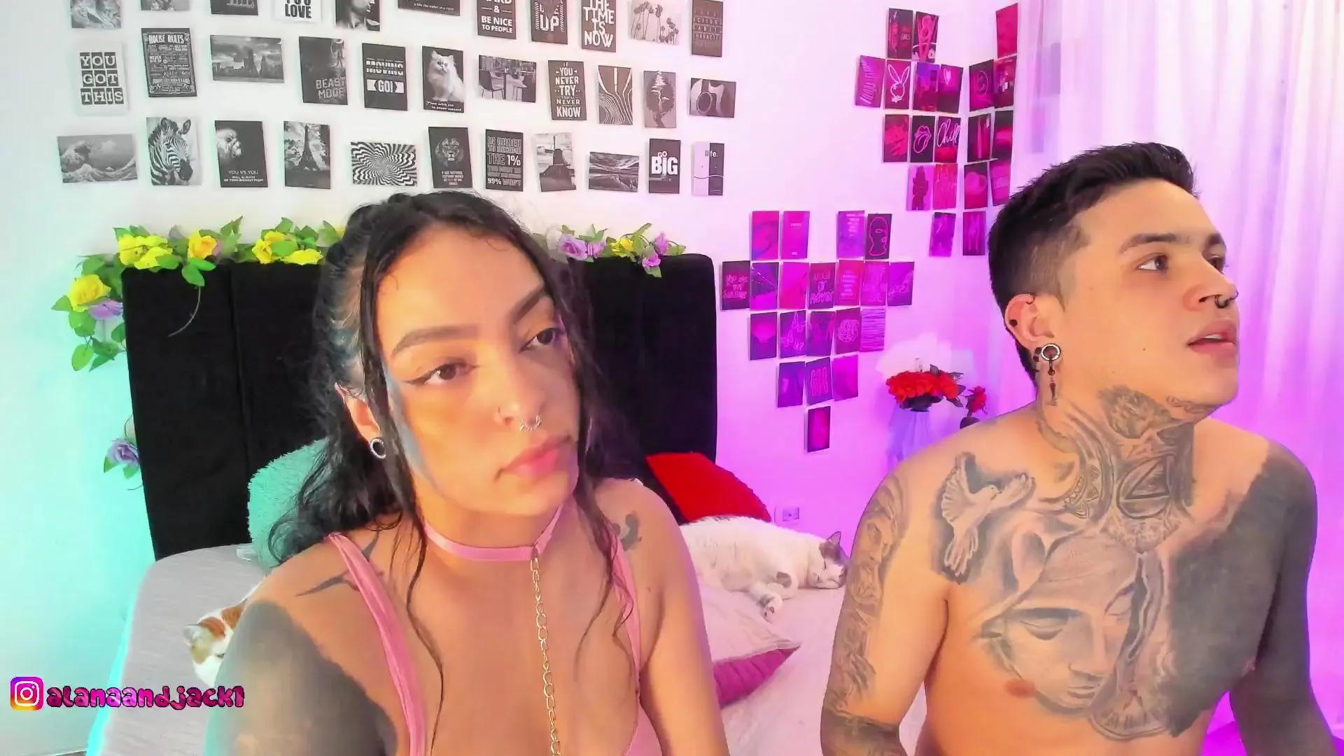 Offline Alana_and_Jack on Cam4