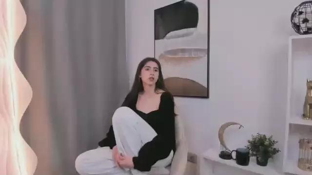 AlbertaHayley on Cam4 