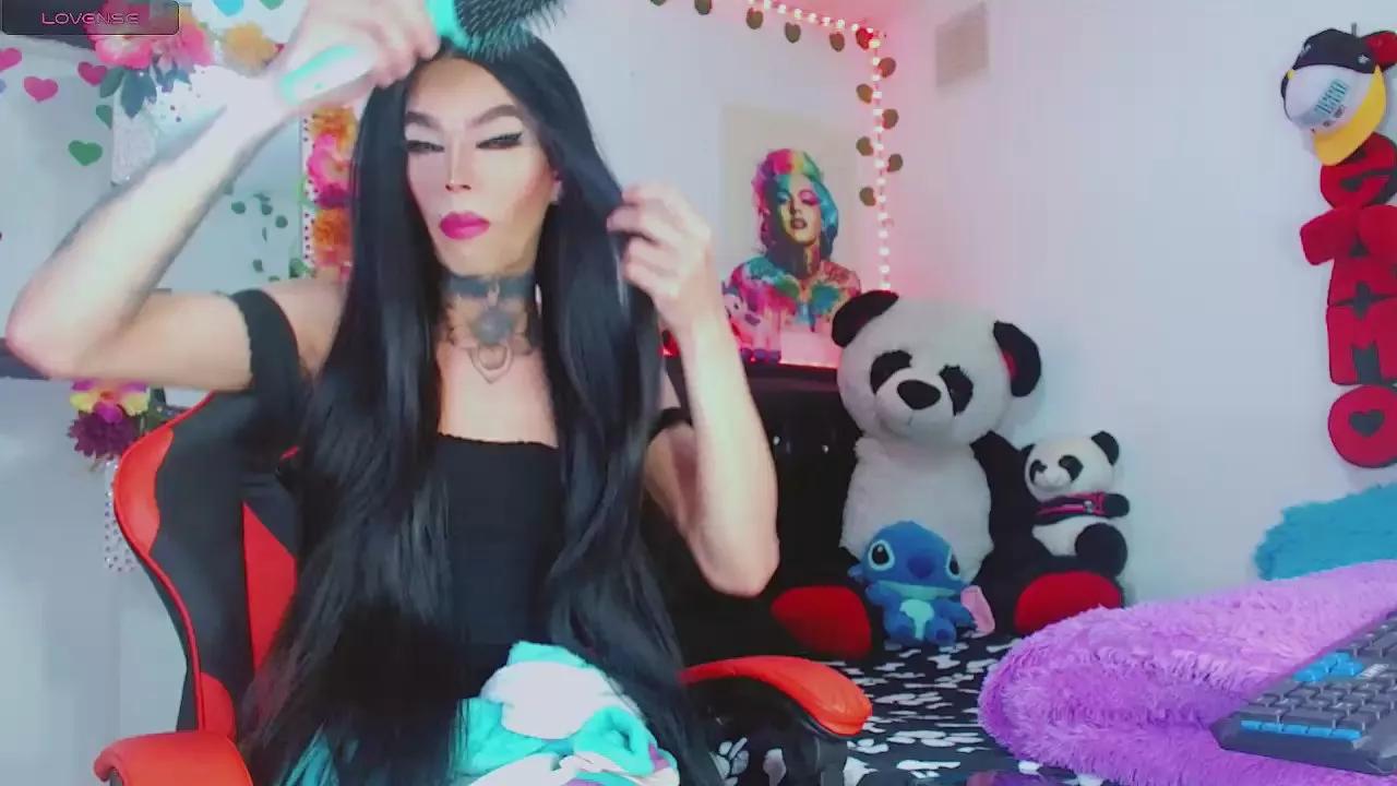 Offline Alexa_RedHard on Cam4