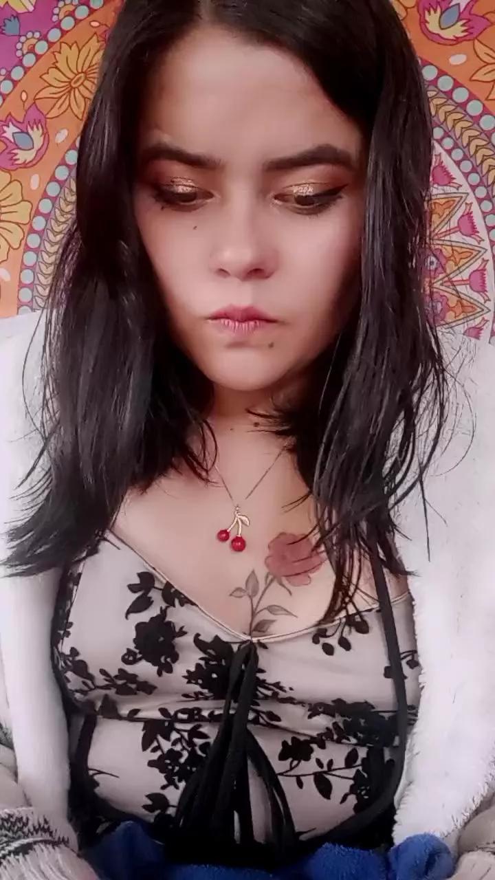 alexandrabell53 on Cam4 
