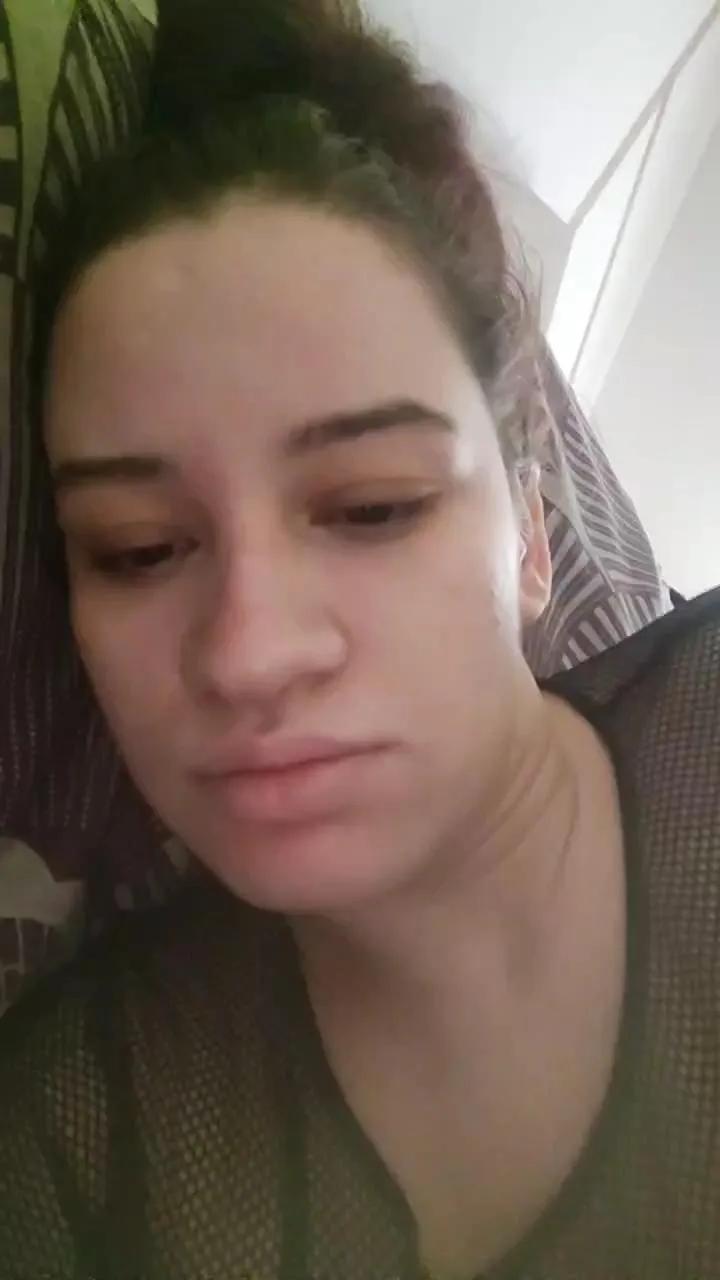 Offline Aliss2001 on Cam4