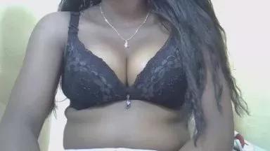 Allias2002 on Cam4 