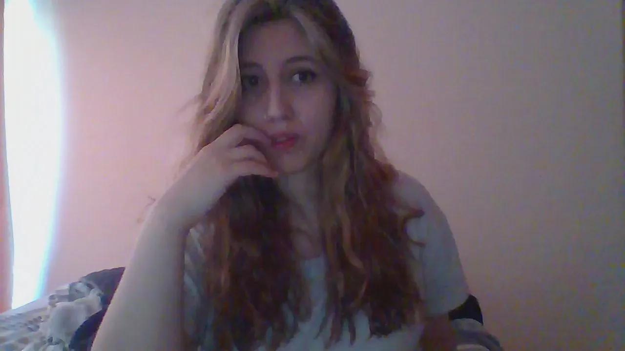 Almaevans on Cam4 
