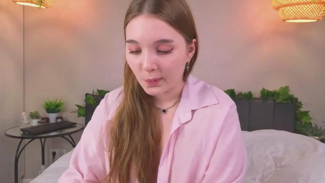 Freechat AlodieFitt on Cam4