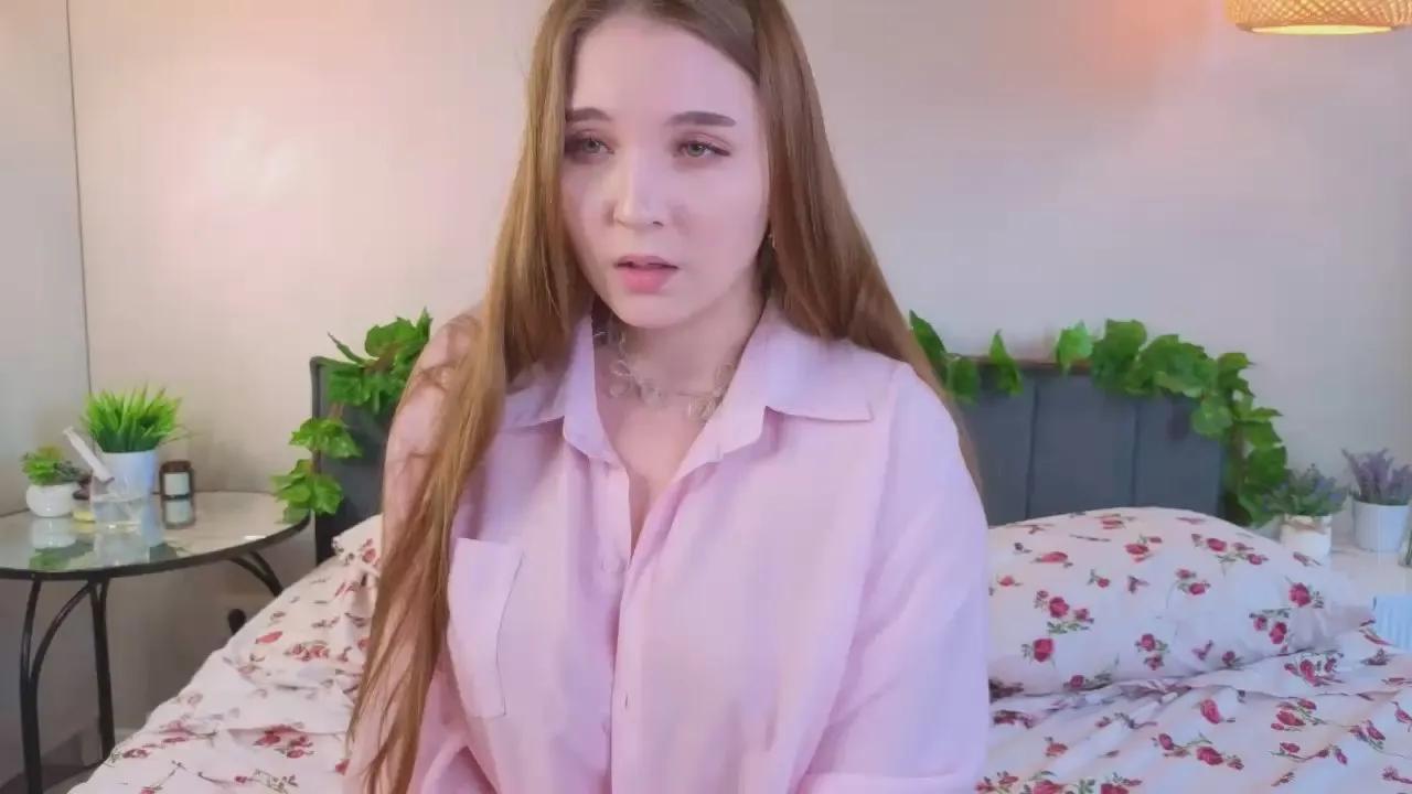 Freechat AlodieFitt on Cam4